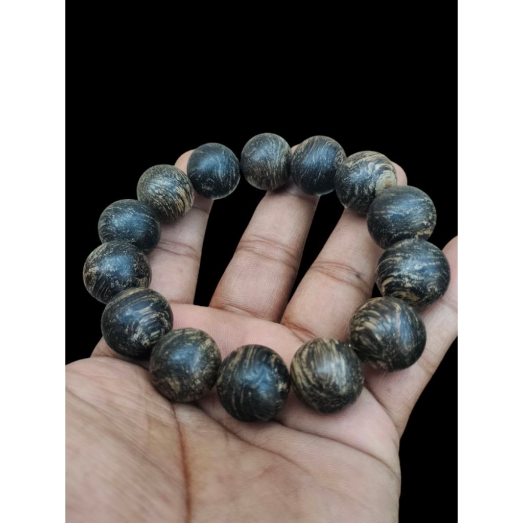 Gelang kayu gaharu asli Tarakan super  tenggelam 16 mm