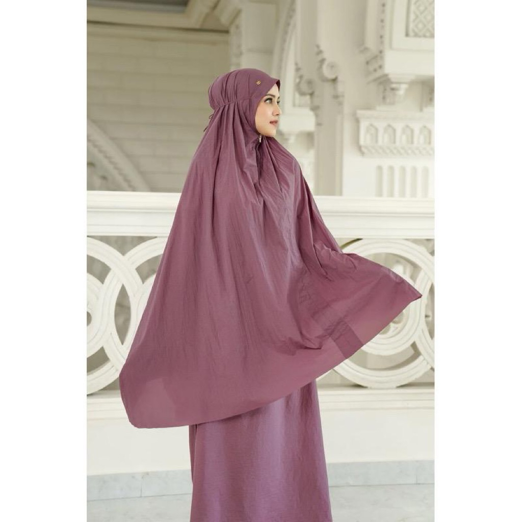 (TIDAK BISA NEGO) PRELOVED LIKE New Buttonscarves Capsule Prayer Robe Grape