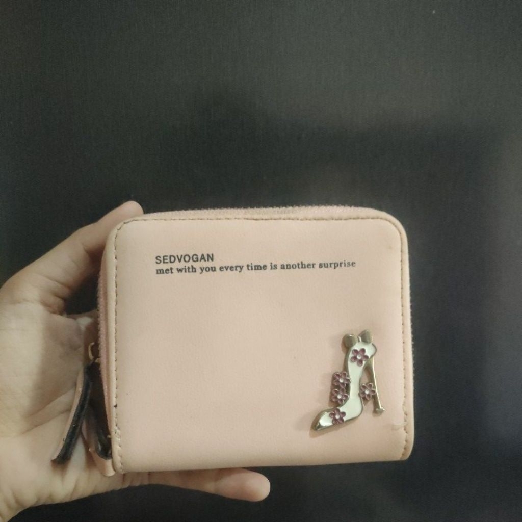 Preloved dompet pendek