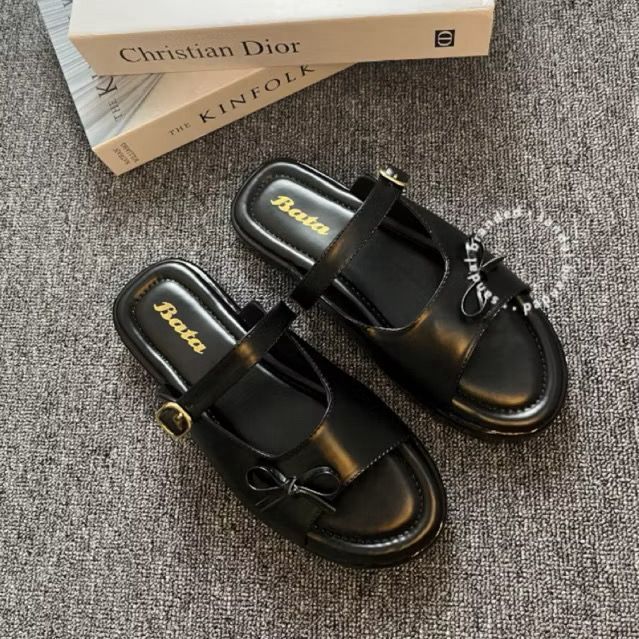 Sandal Wedges Wanita Bata