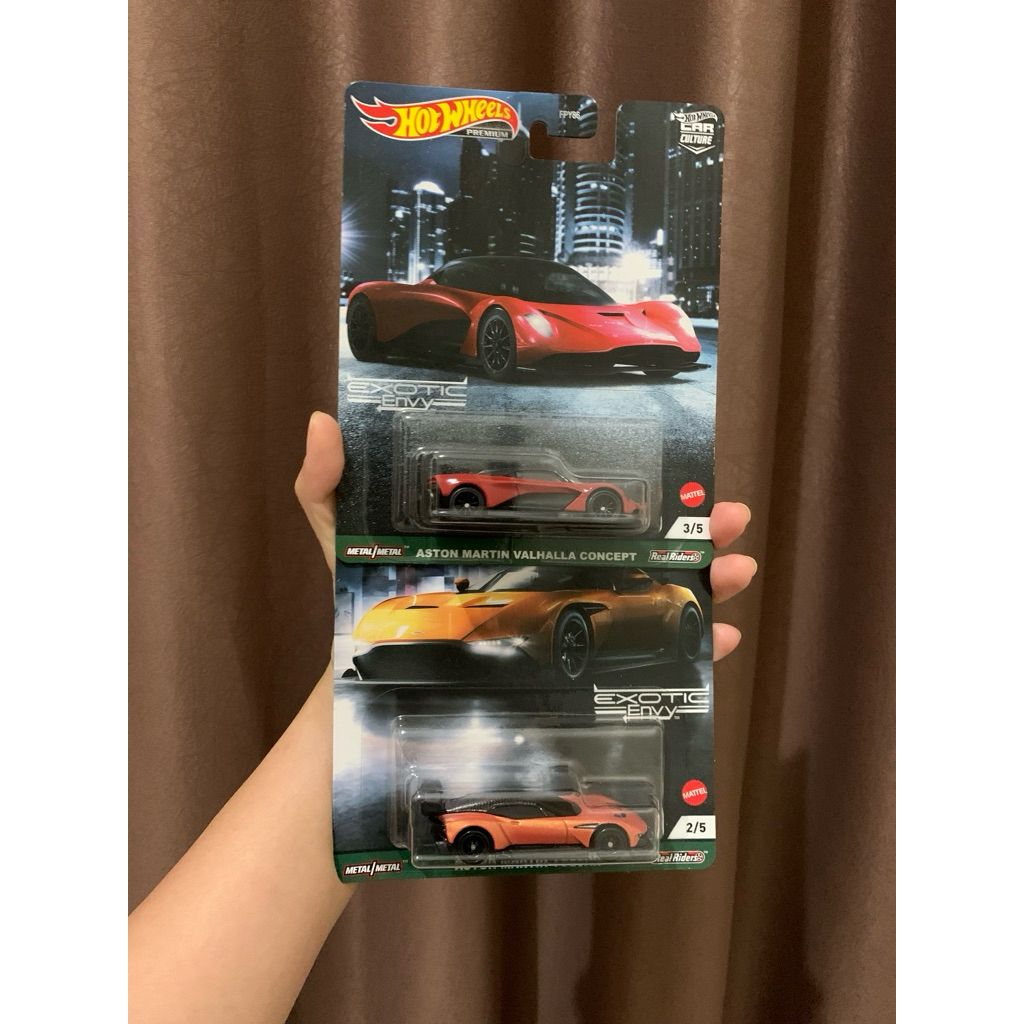 Hot Wheels Premium Car Culture Exotic Envy Aston Martin Valhalla Concept & Aston Martin Vulcan