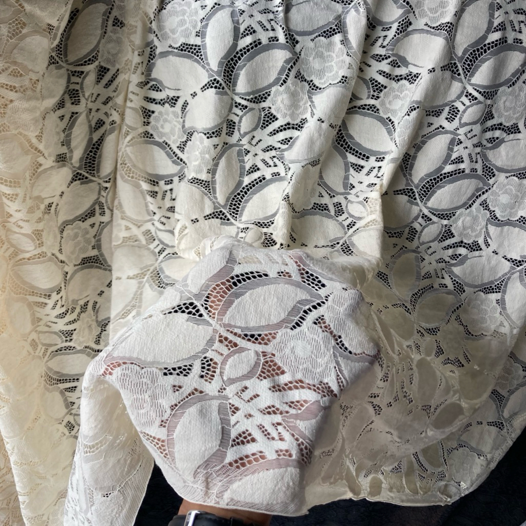 kain brukat warna cream muda / brukat premium import