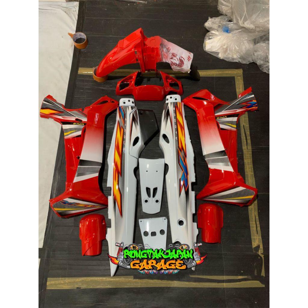 Full Set Bodi Halus Fizr F1zr Fiz r Full Clutch 2004 Merah Putih Cover Body Fiz r F1zr Fizr 2004 Mer
