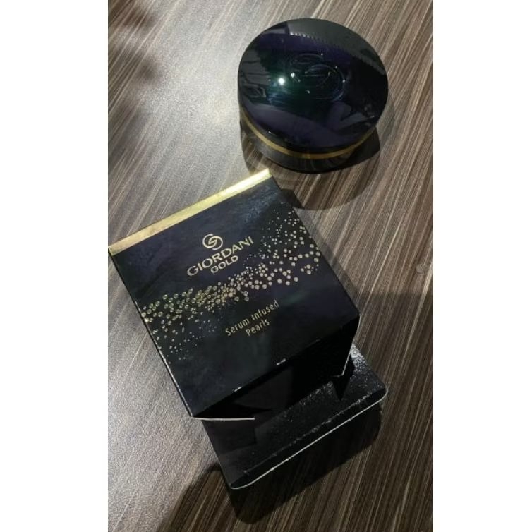 Oriflame - Giordani Gold Serum Infused Pearl ( Blush On)