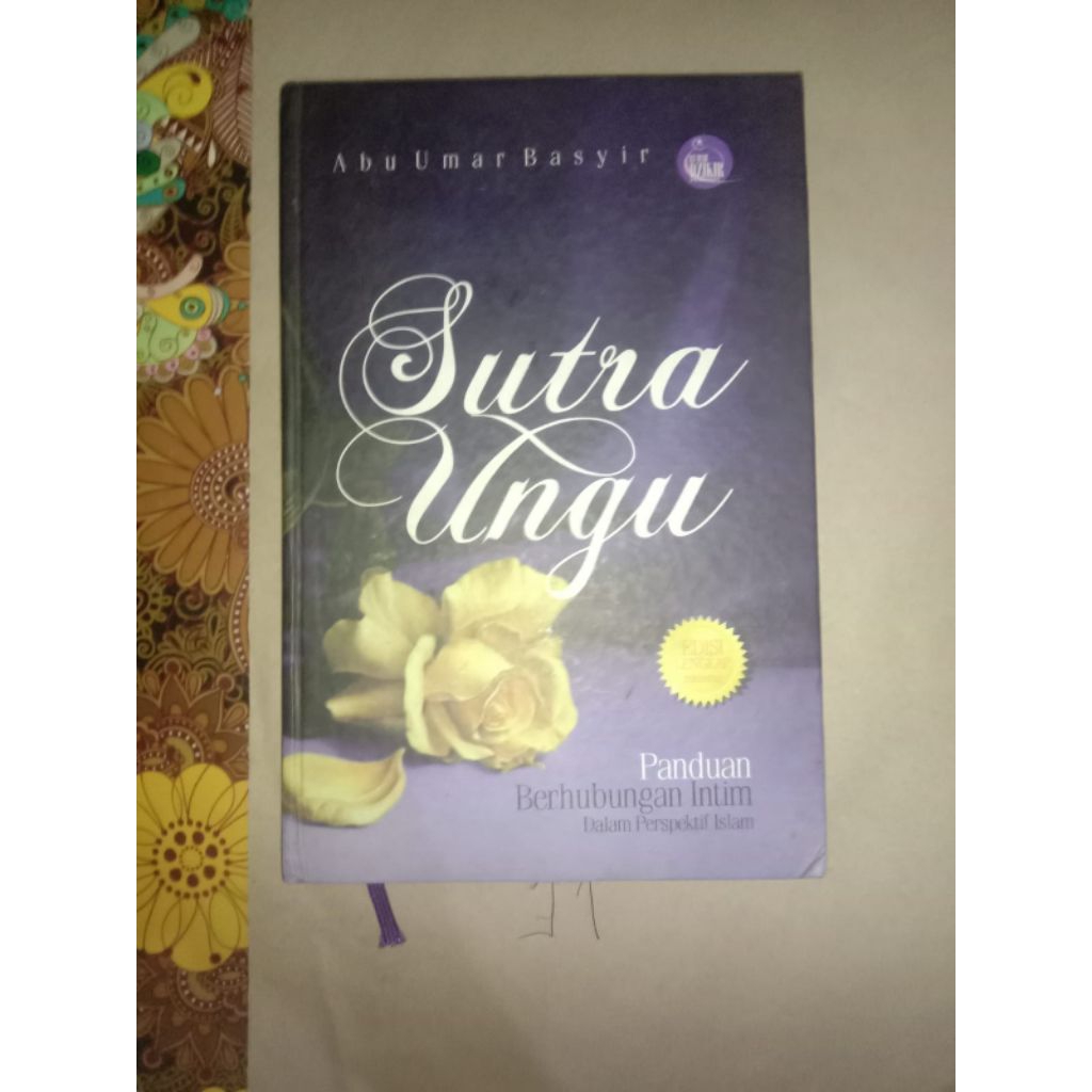 Buku Abu Umar Basyir Sutra Ungu