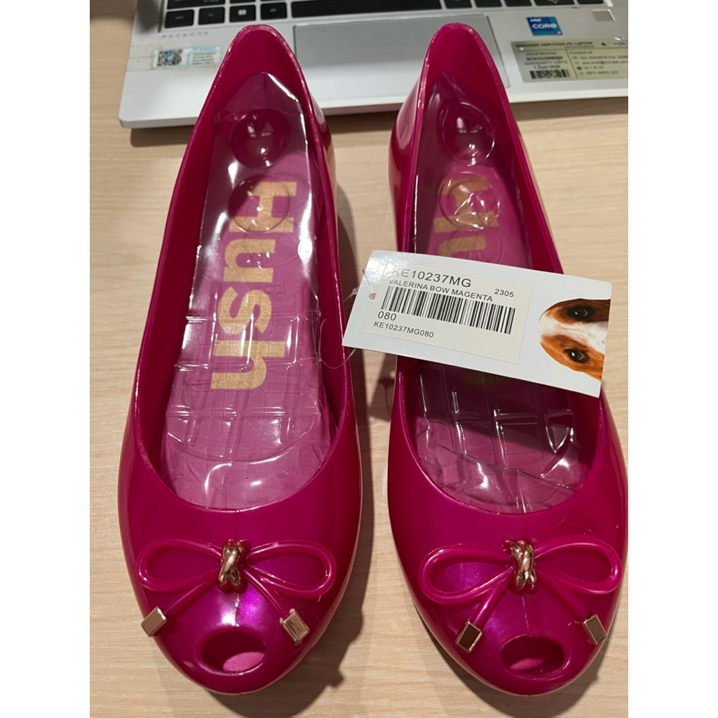 Preloved but new Hush Puppies Valerina Bow