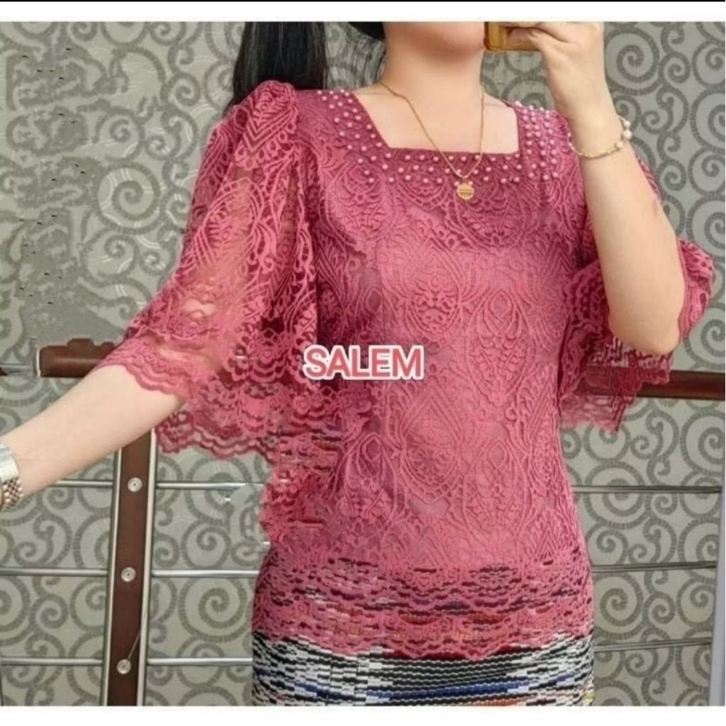 BLOUSE KEBAYA LENGAN KEMBANG TERBARUATASAN WANITA KEKINIAN,ATASAN WANITA TERLARIS,ATASAN BROKAT  MEW