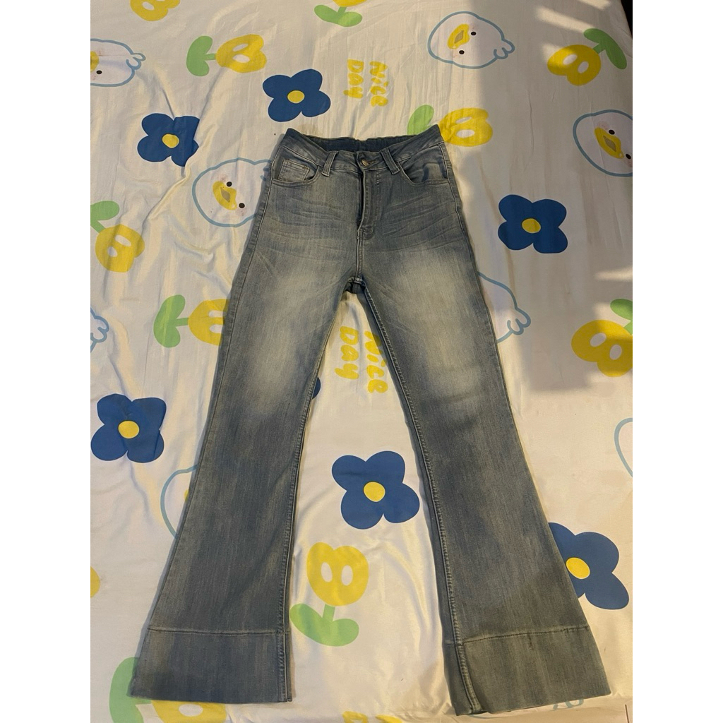 Ladouce grey ish blue