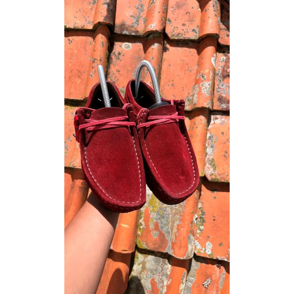 clarks wallabee maroon