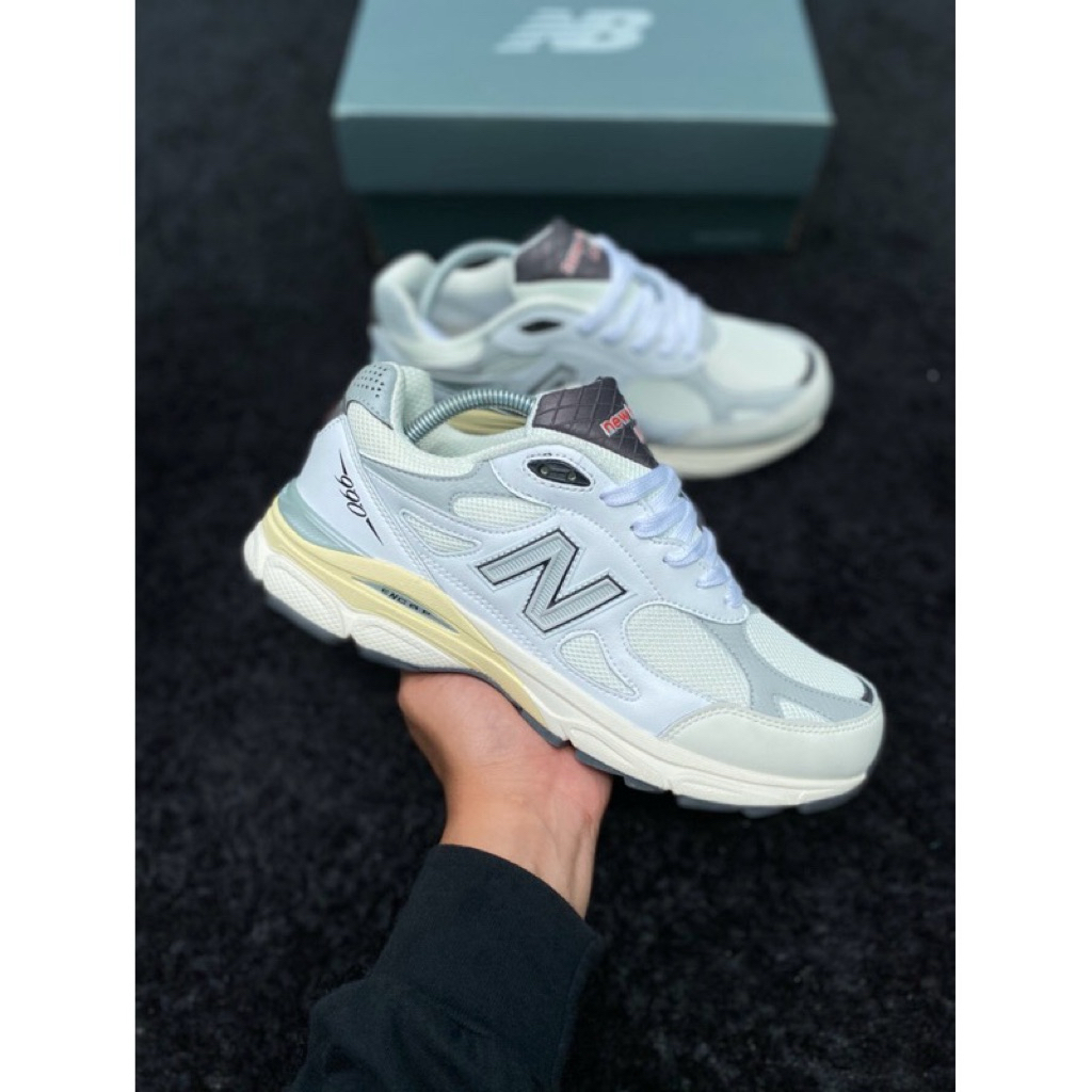 Sepatu nb990 v3