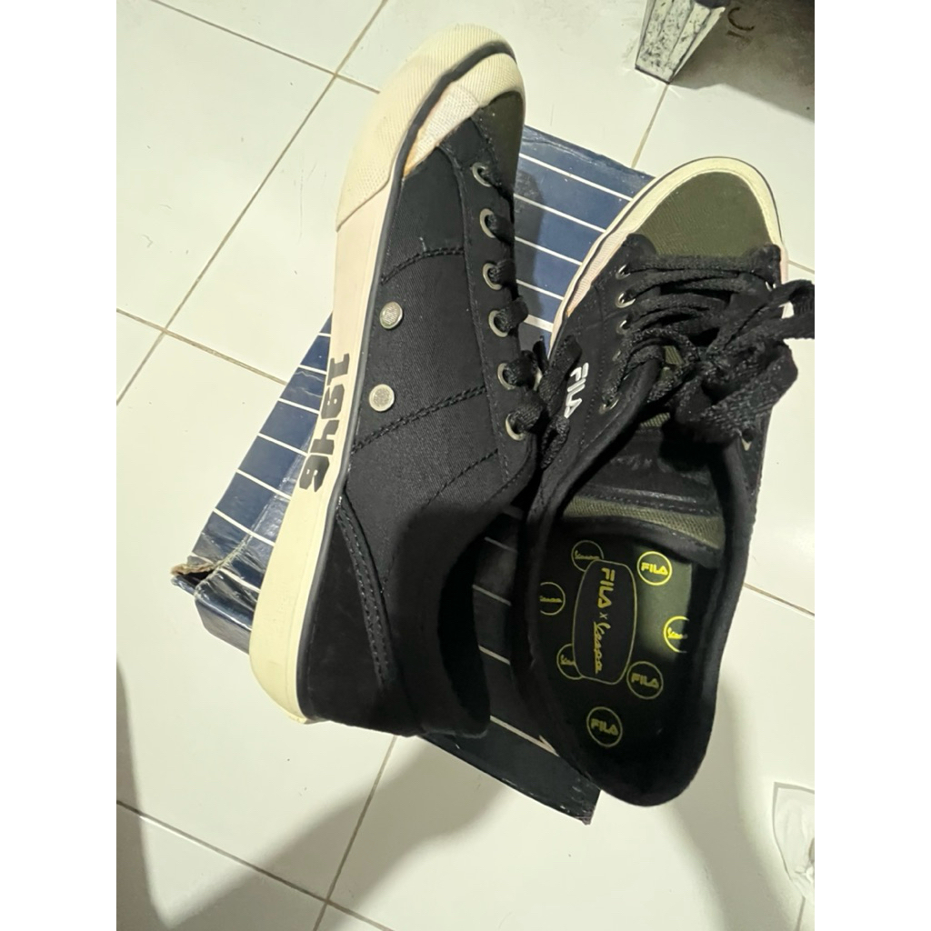 sepatu fila x vespa