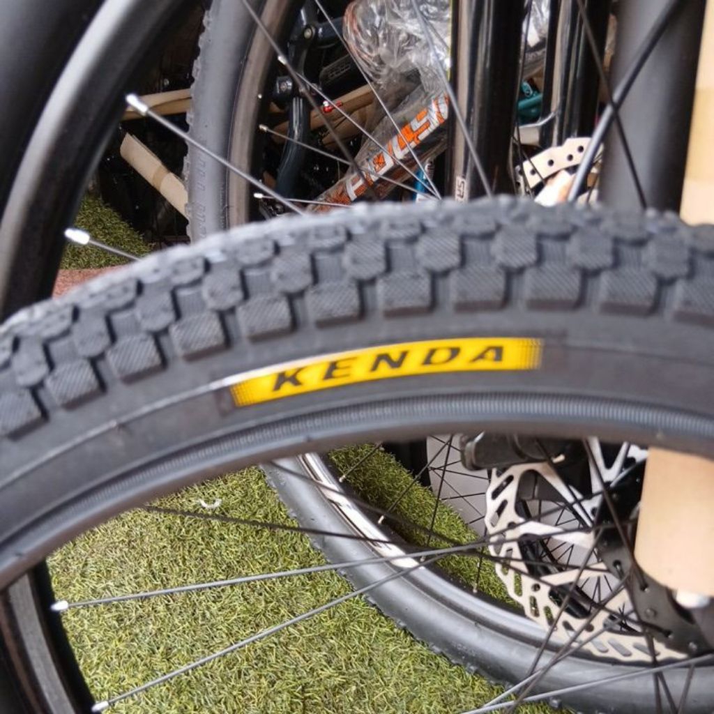 Ban luar /tire sepeda BMX 20 x 1.95