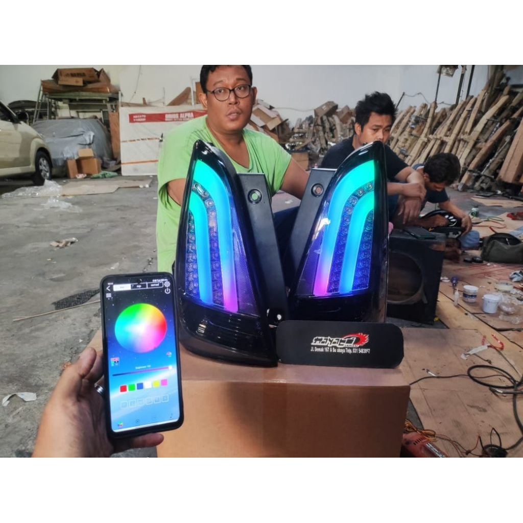 Stoplamp INNOVA lama BARONG Smoke RGB Matrix