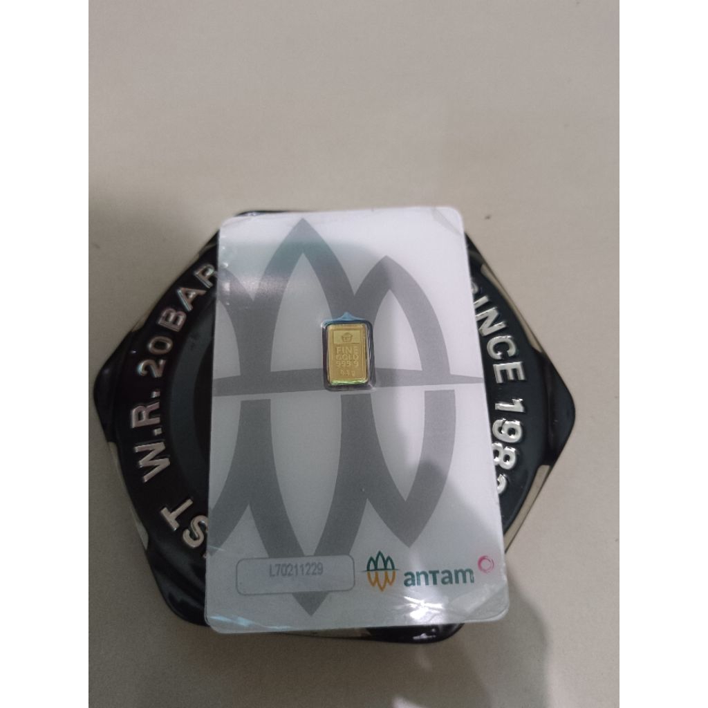 Emas logam mulia Antam 0,5 Gram