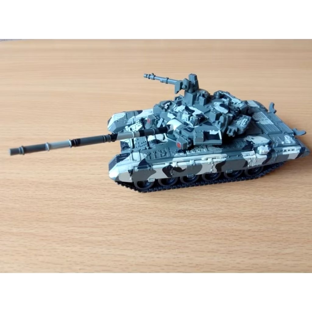 Diecast Tank Russia T-90 Battle Tank Sudah Dirakit Scale 48 Ori