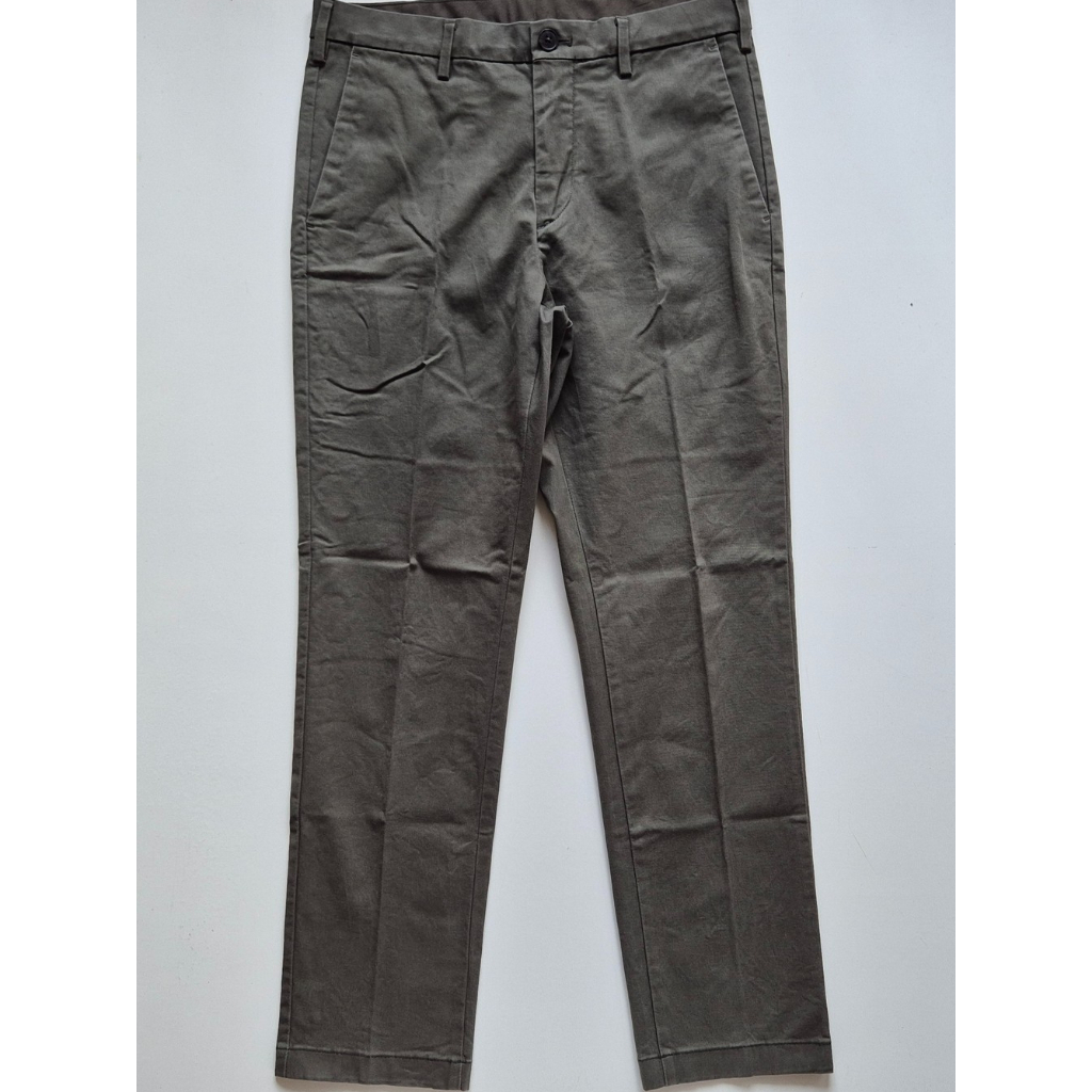 UNIQLO Slim Fit Chino Pants Dark Green Celana Panjang Chinos Pria Warna Army