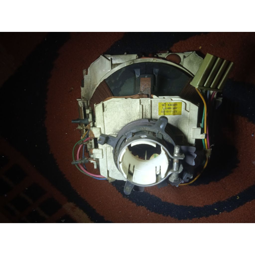 yoke tv joke sllim polytron uslim NoN EW