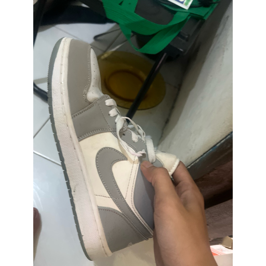 Air Jordan 1 Mid