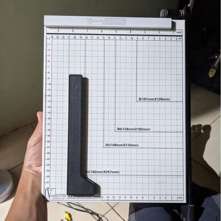 Paper Cutter A4 / A4+ ( Alat Potong / Mesin Pemotong Kertas HVS, Sticker, Dos, PVC ID Card,