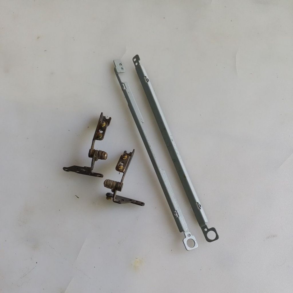 Engsel Laptop Advan P1N-46125