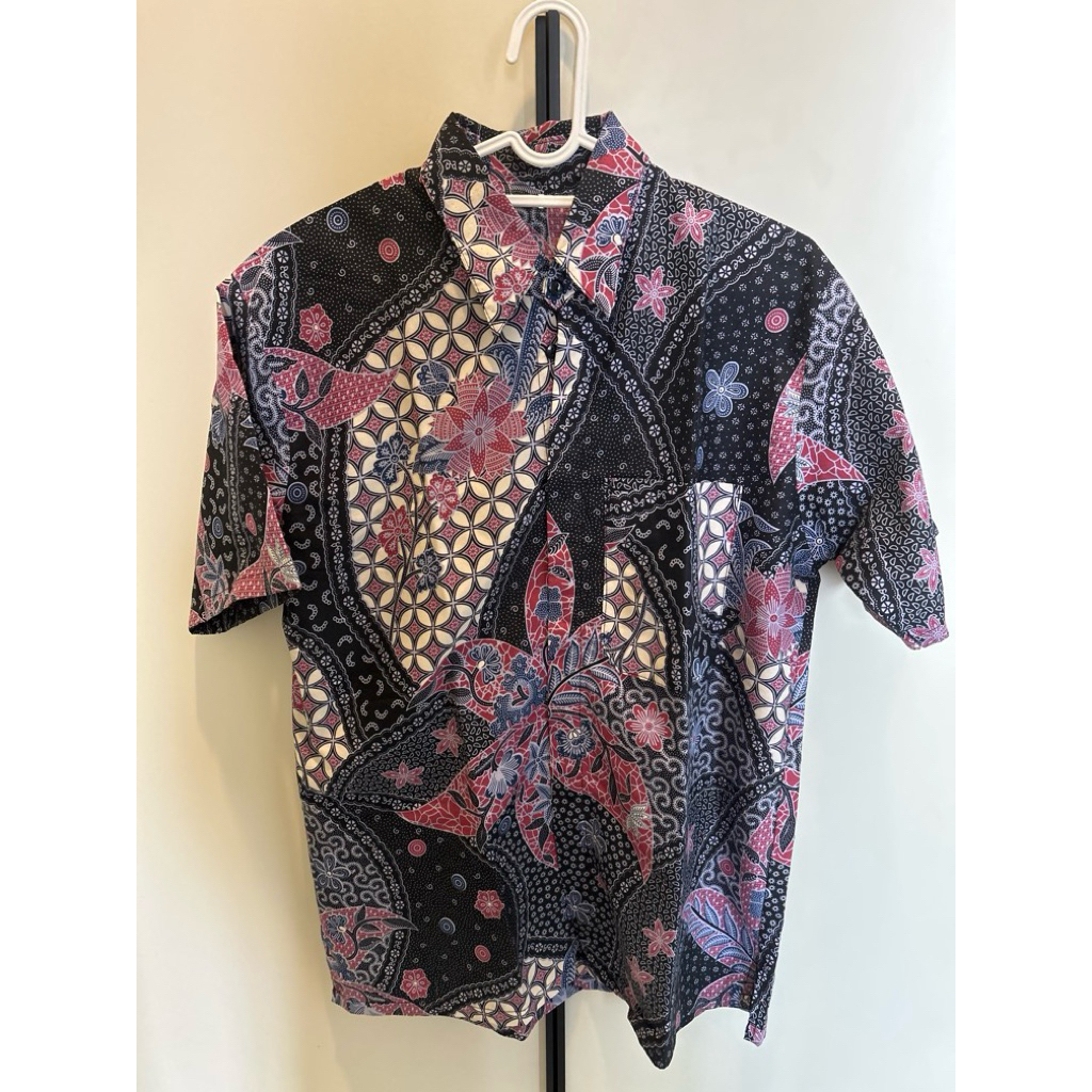 Batik ungu pria