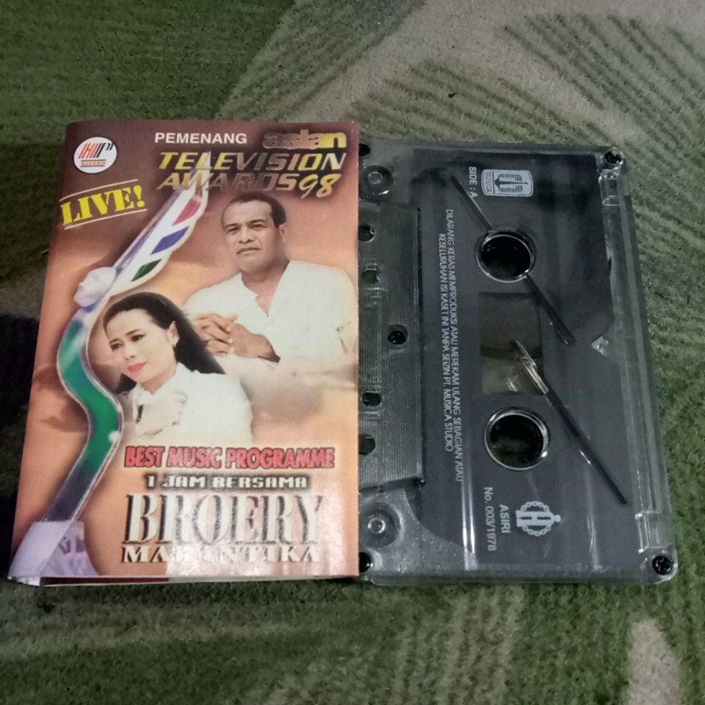 KASET SATU JAM BERSAMA BROERY MARANTIKA DAN DEWI YUL