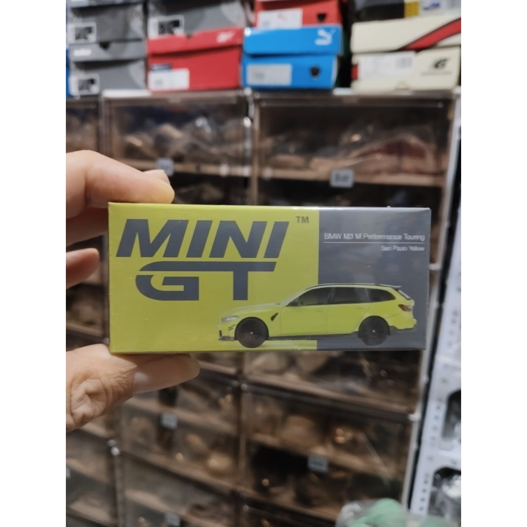 Mini GT BMW M3 Touring Yellow