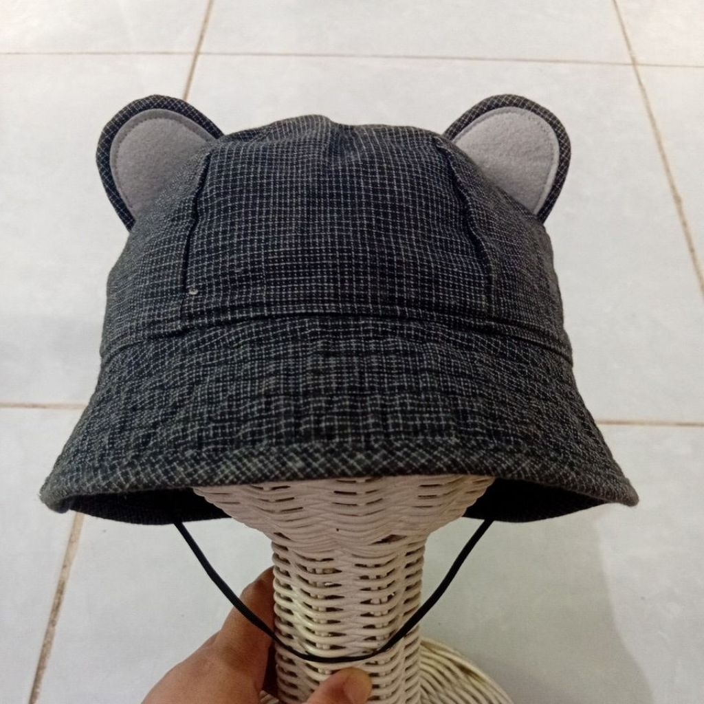 (PRELOVED/BEKAS) TOPI BUCKET HAT ANAK BAYI
