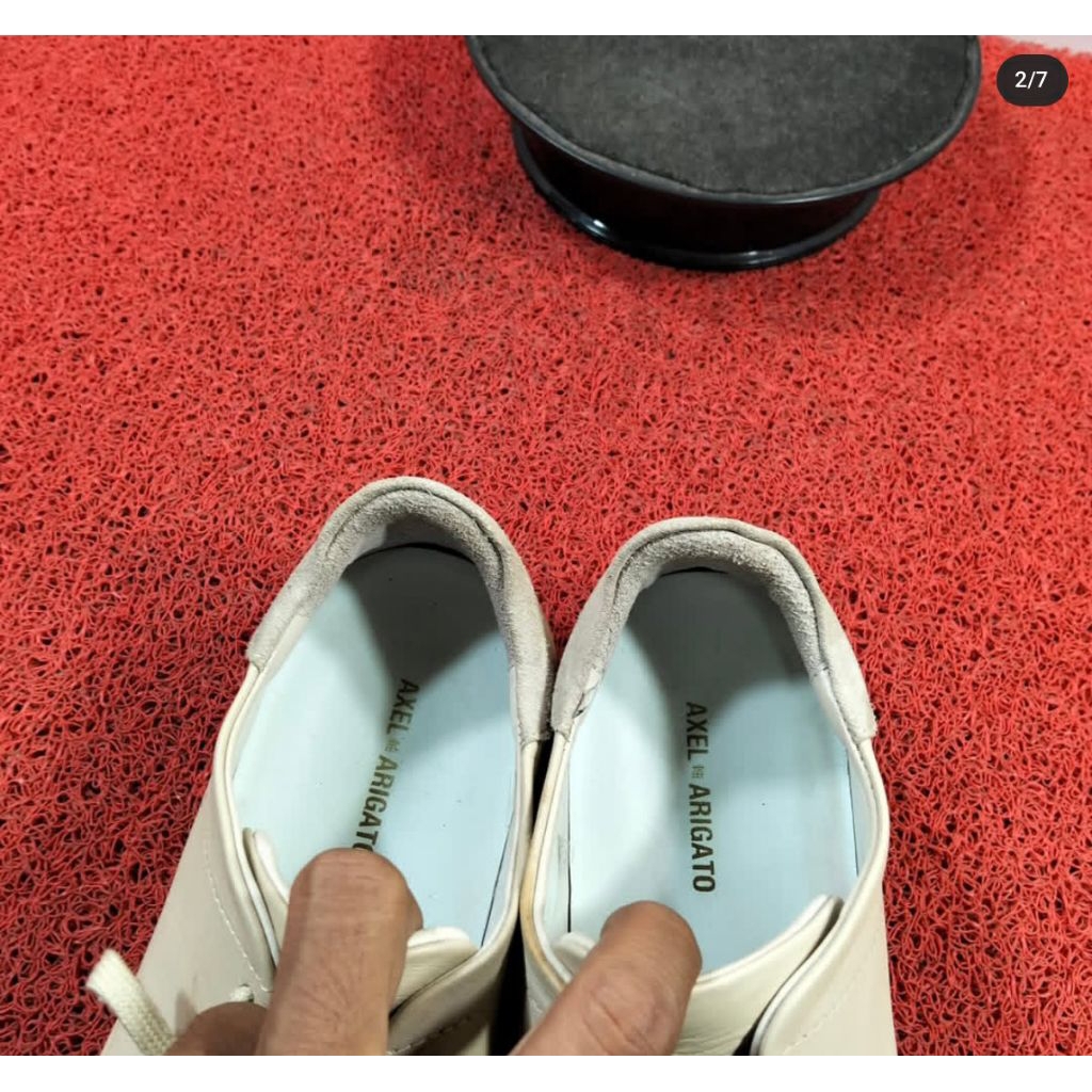 sepatu sneaker kulit axel arigato cream kulit 42