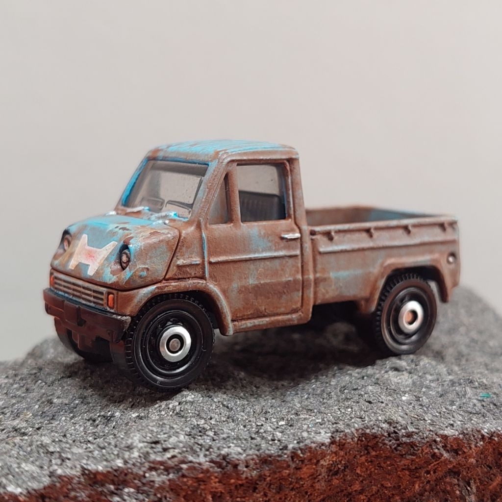 Matchbox 1963 Honda T360 Custom Rusty