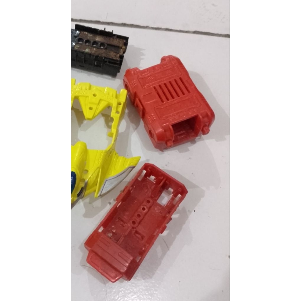 Part Crushgear Crush Gear Chasis Merah Junk