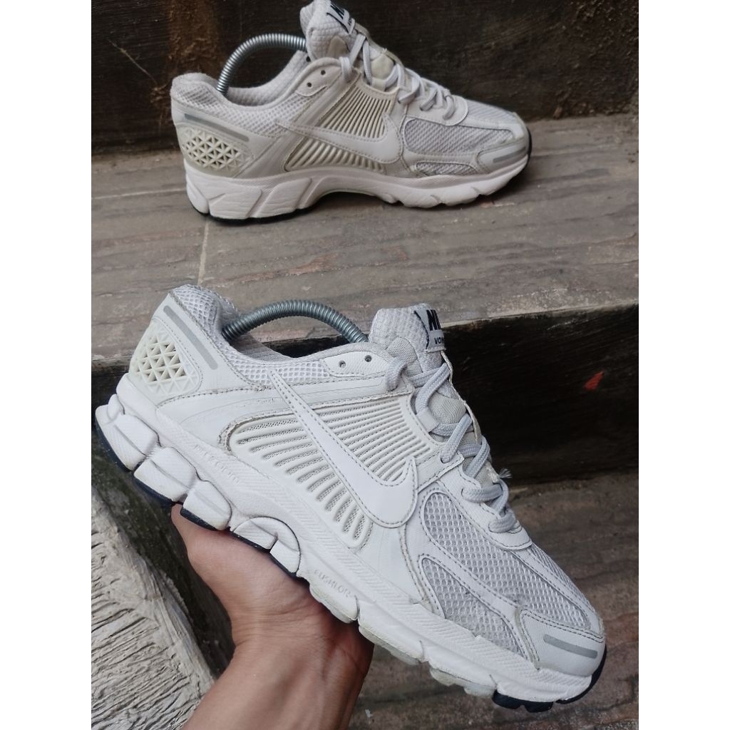 PRELOVED NIKE VOMERO 5
