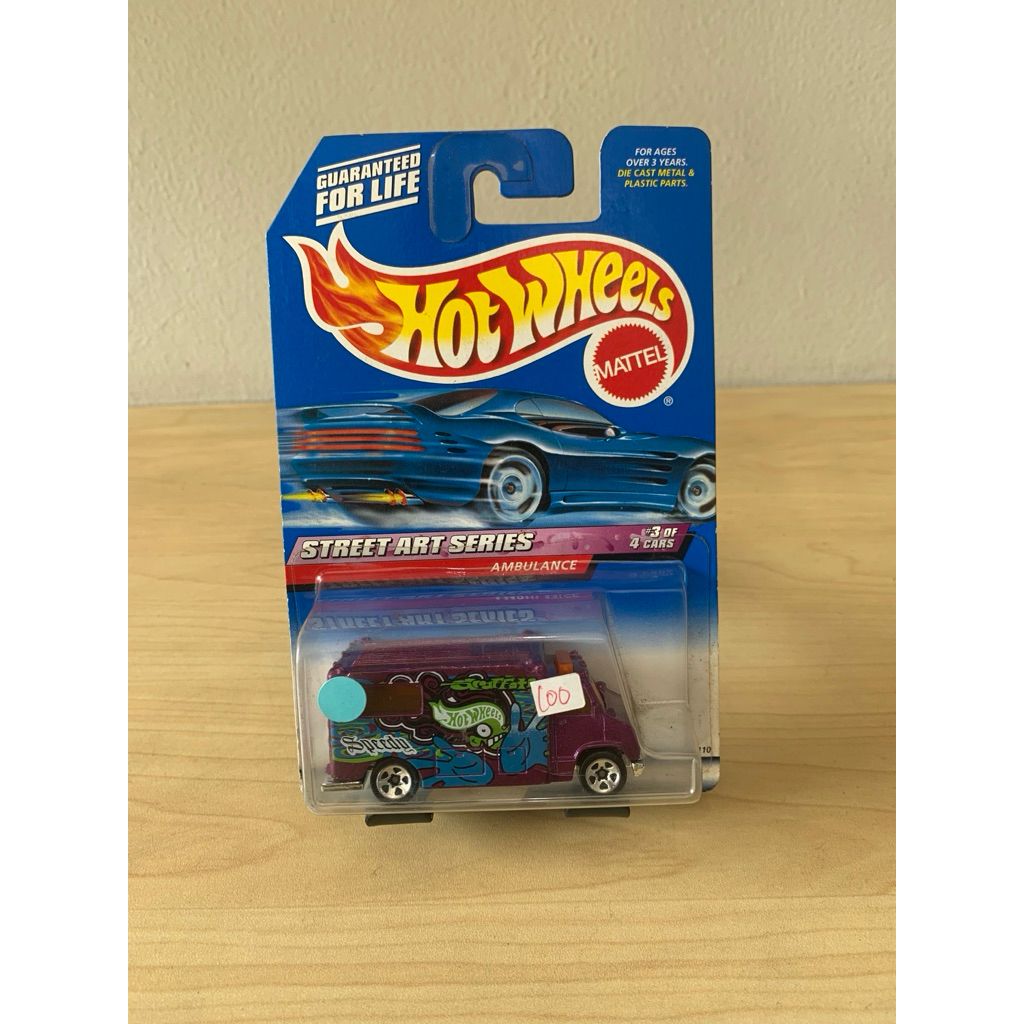 hot wheels street art series ambulance ungu