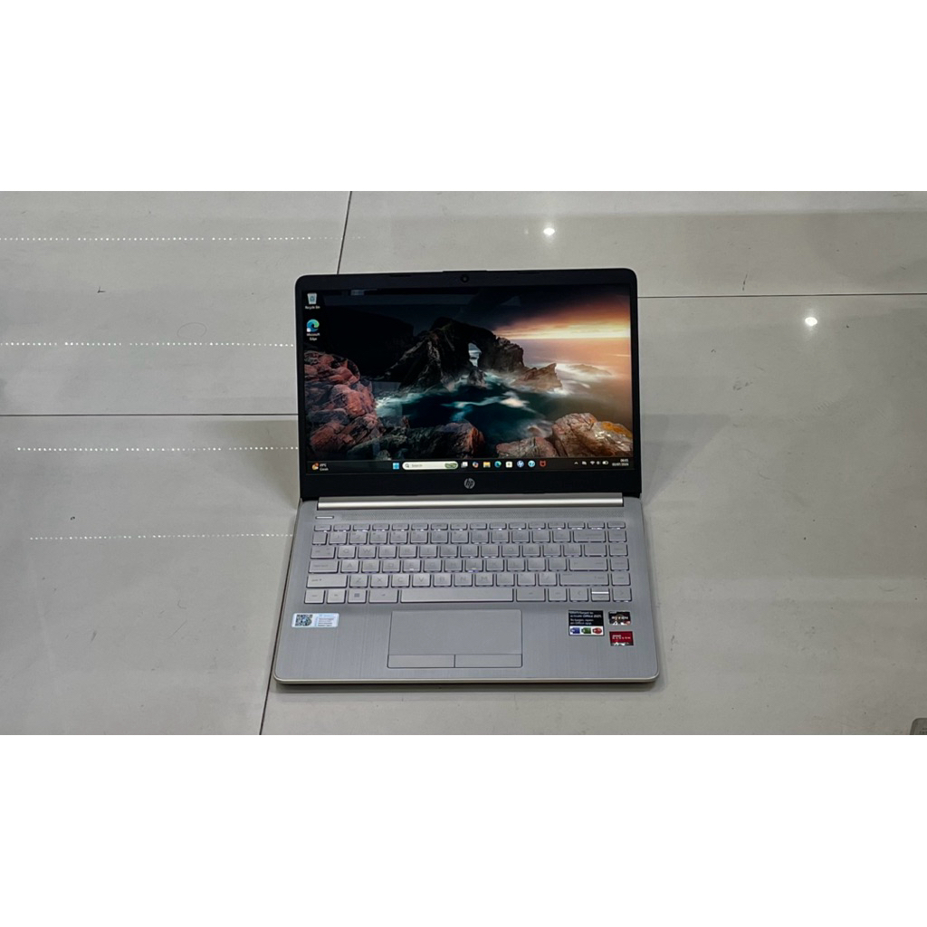 jual cepat HP 14s Ryzen 3 slim design