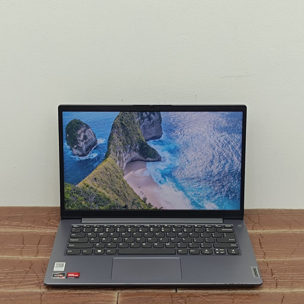 Laptop Lenovo V14 G4 AMN AMD RYZEN 3-7320U RAM 8GB SSD 256GB IPS
