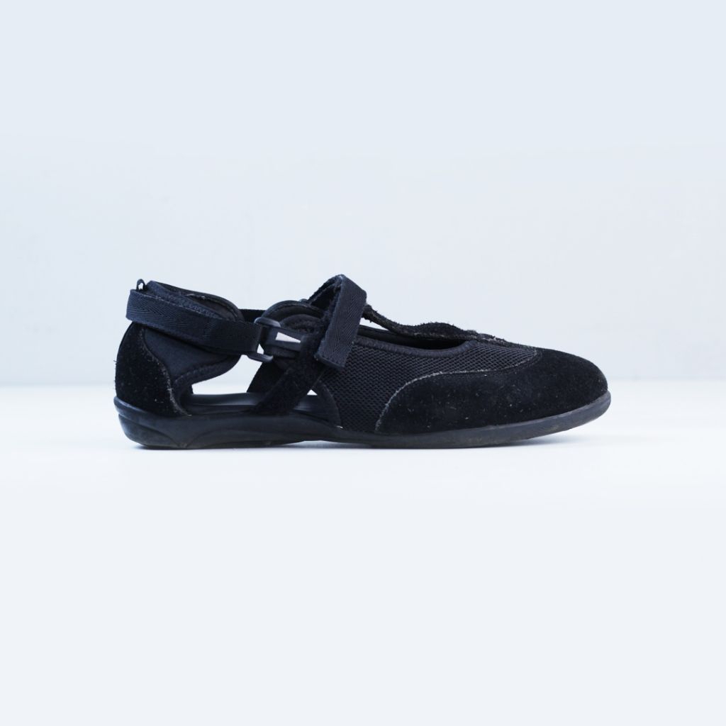 Sepatu Sandal Hijack Flo Blach Second Original
