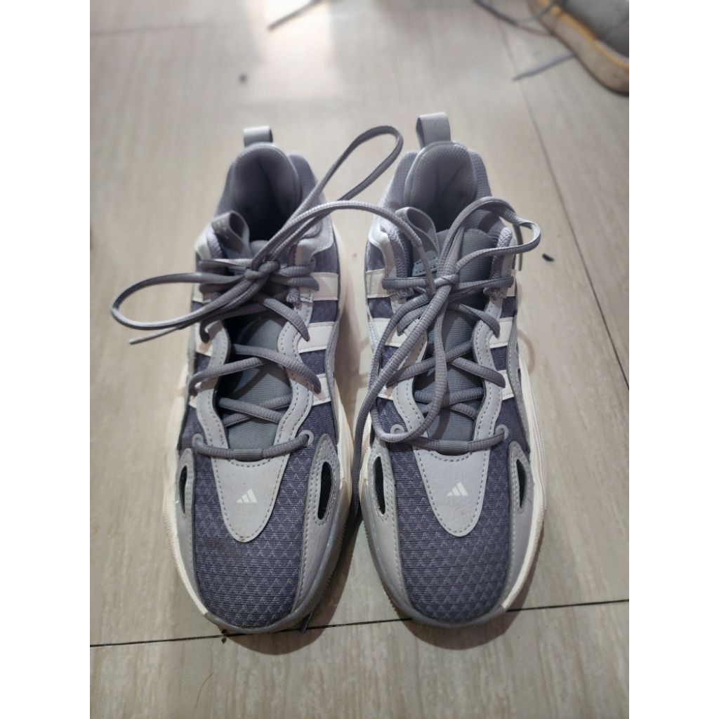 Sepatu Basket Adidas Original