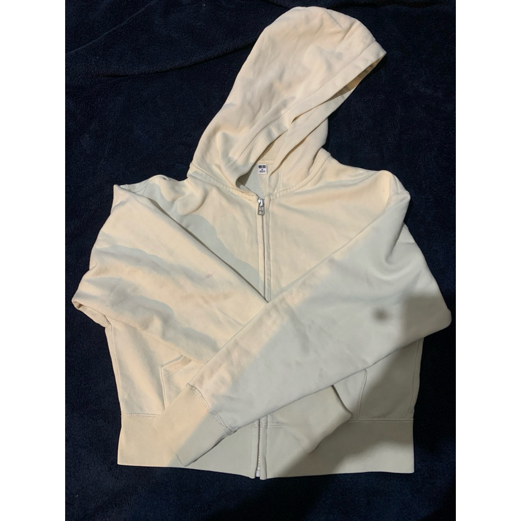 Jaket Zipper Uniqlo- Kondisi Mulus