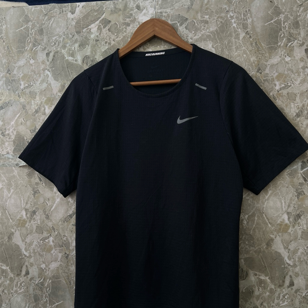 Black Nike running shirt