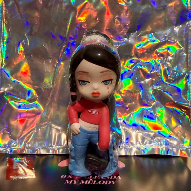 Dolores x Diesel figure (pink ponytail)