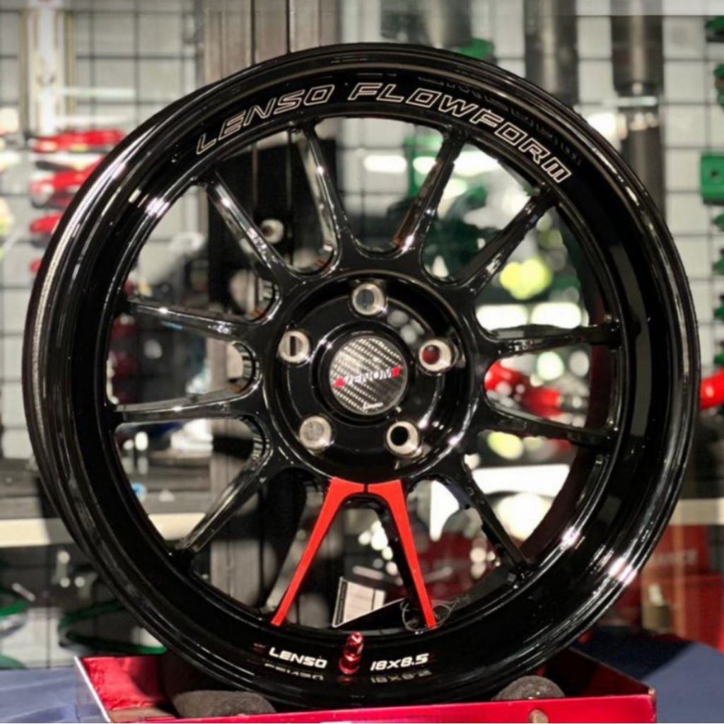velg ring 18 VENOM 5 ORIGINAL LENSO THAILAND lebar 8,5 pcd 5X114,3 ET 35 velg ring 18 Innova reborn 