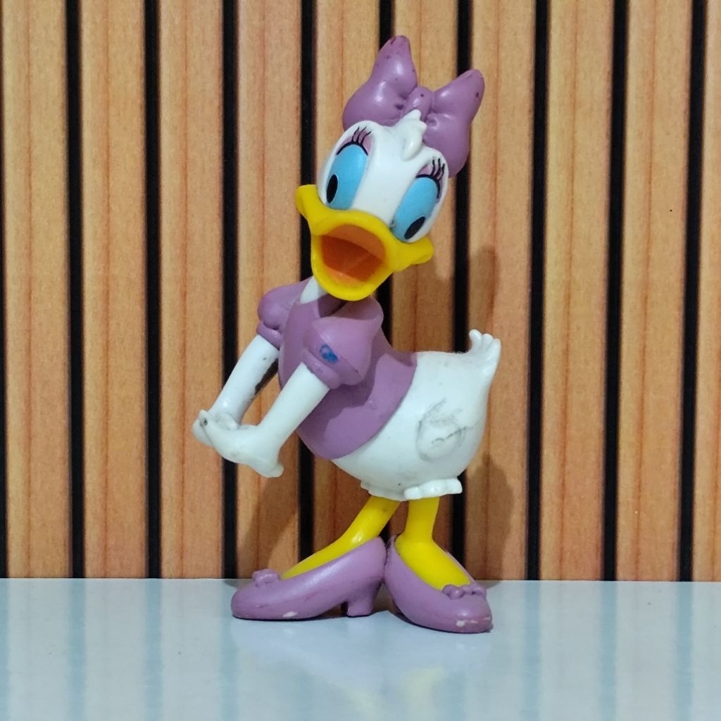 Mainan Figure Daisy Duck Donald Disney