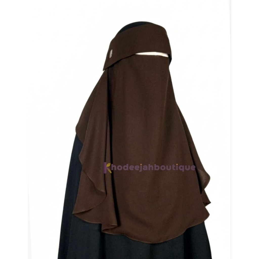 Niqab Oval Drappery degan poni/flap