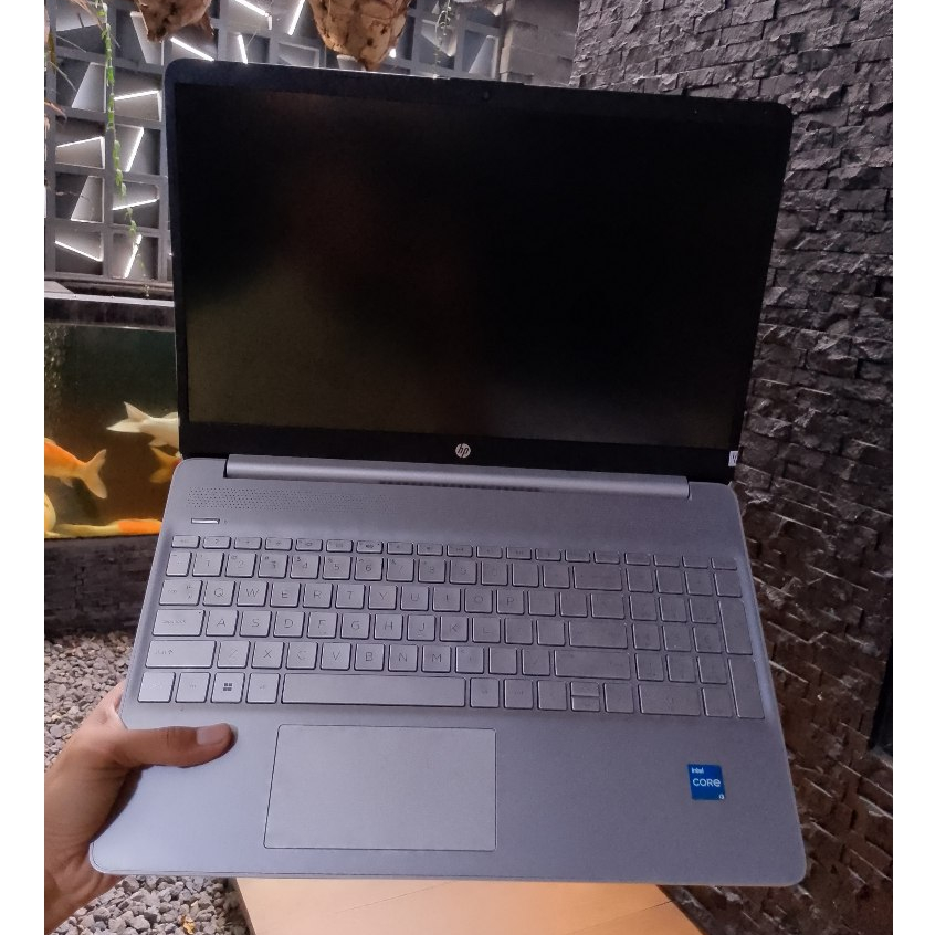 Laptop HP 15s-fq2705TU Intel Core i3-1115G4 Ram 4Gb Ssd 512Gb