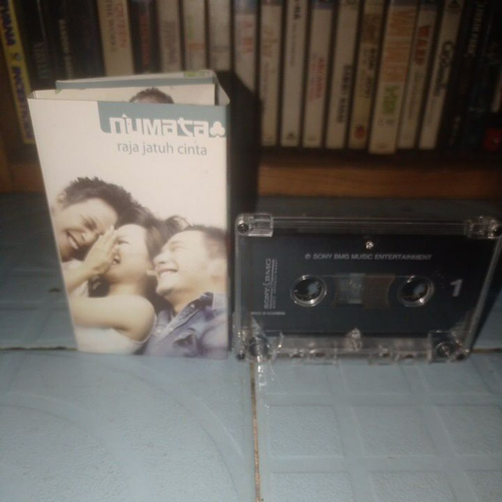 Kaset Pita Numata - Raja Jatuh Cinta