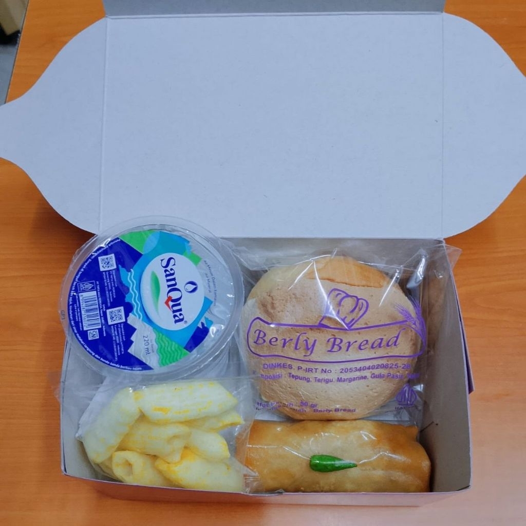 Snack Box Rapat - Jogja, Roti Mocca isi Cokelat, Jajan Pasar, Minimal order 20dus