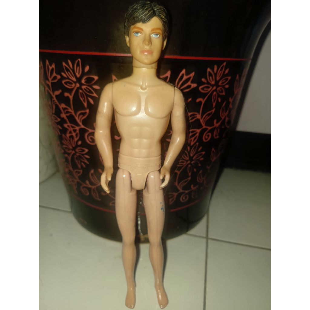Boneka Ken (No Brand) china minus los kaki