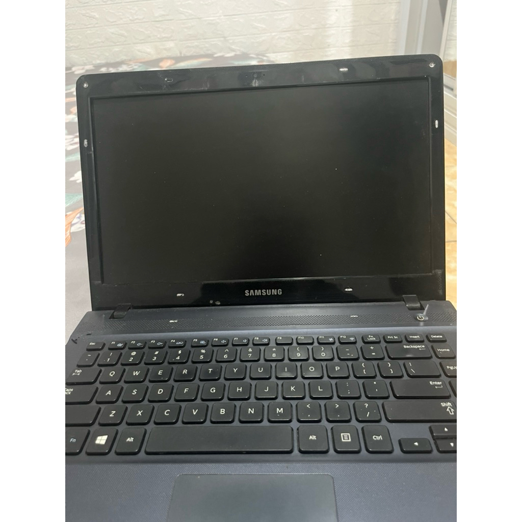 LAPTOP SAMSUNG MATOT