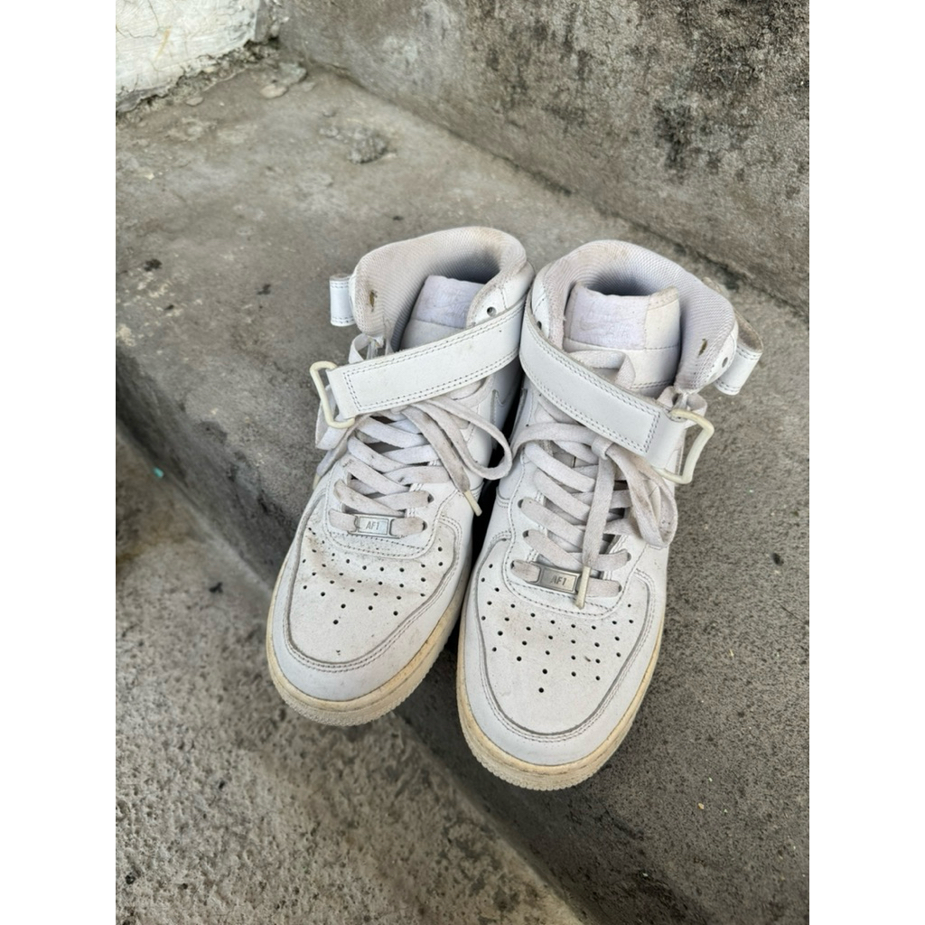 nike air force one mid