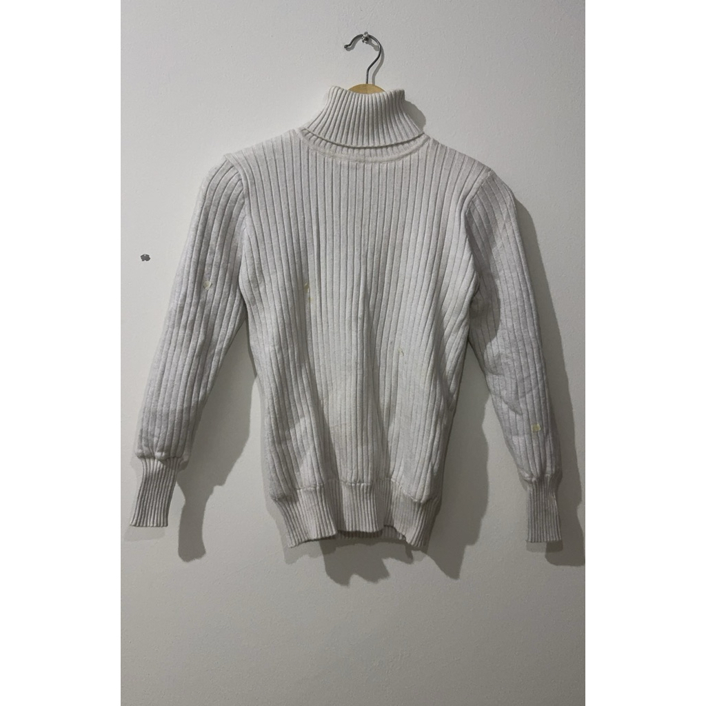 white greyish high neck fur knit sweater rajut bulu lengan panjang